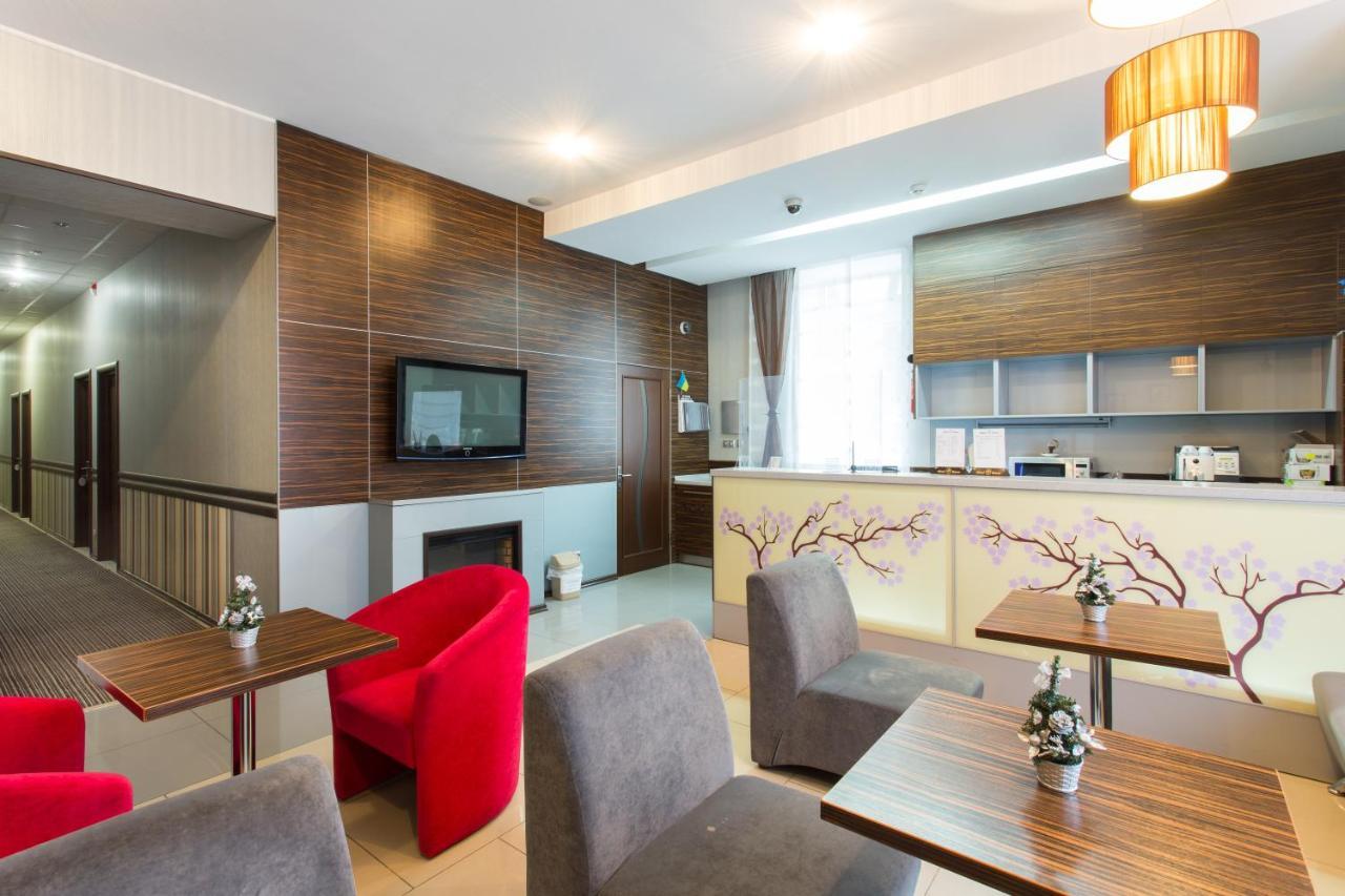 Hotel Voyage Kharkiv Eksteriør bilde